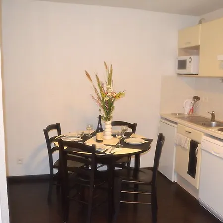 Hotel apartamentowy Foch