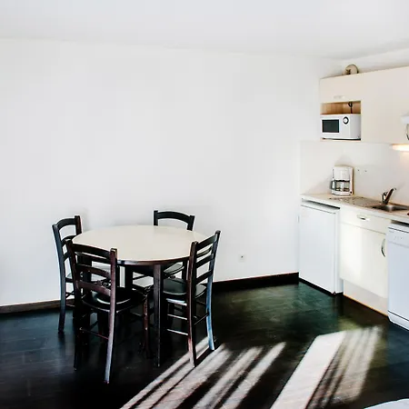 Foch Hotel apartamentowy Lourdes