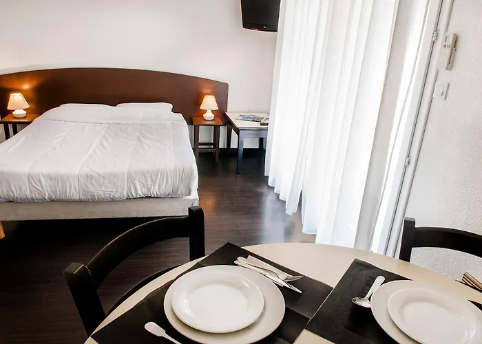 Foch Appart hôtel 3*