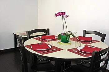 Apart Otel Foch